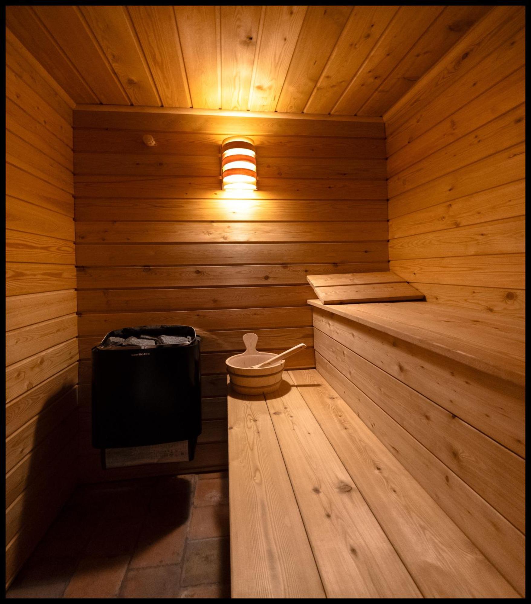 La Chapelle Du Carmel - Centre Ville - 340 M2 - Spa - Cinema - Parking - Reims Bagian luar foto